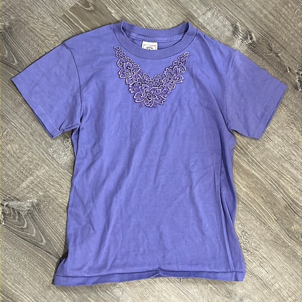 90’s Deadstock Vintage Single Stitch Kids Delta Tee Shirt - Crochet Lace